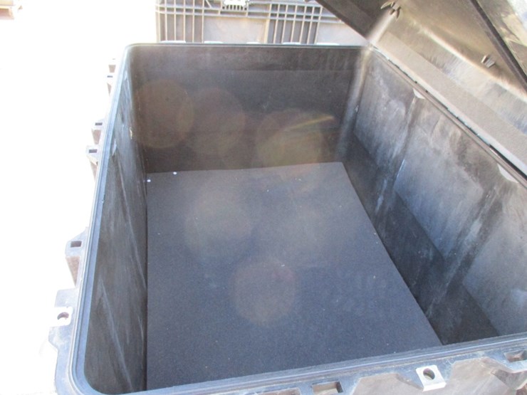 lot-of-(5)-misc-size-hd-shipping-conatiners-image-4