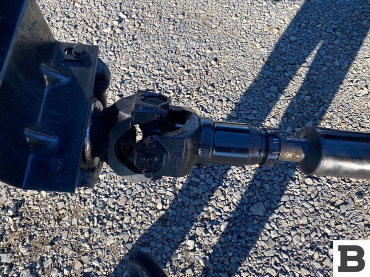 2002-freightliner-fl70-image-17