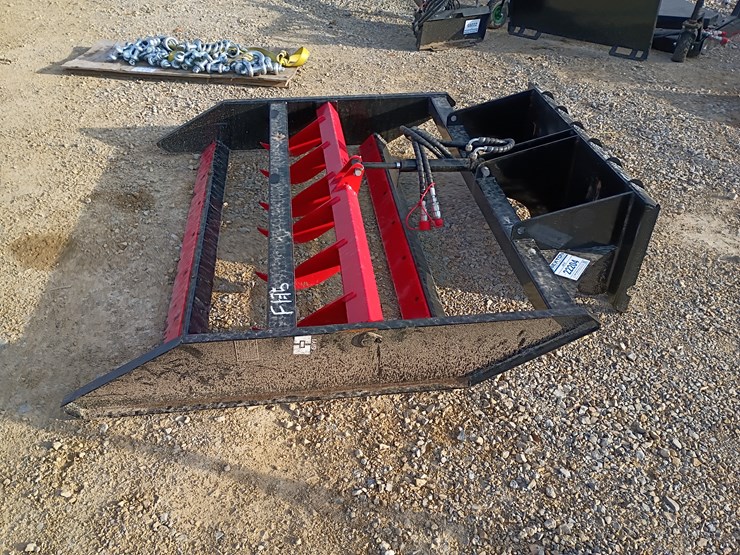 #22204-•-land-leveler-with-rippers-72"-skid-steer-attachment-image-3