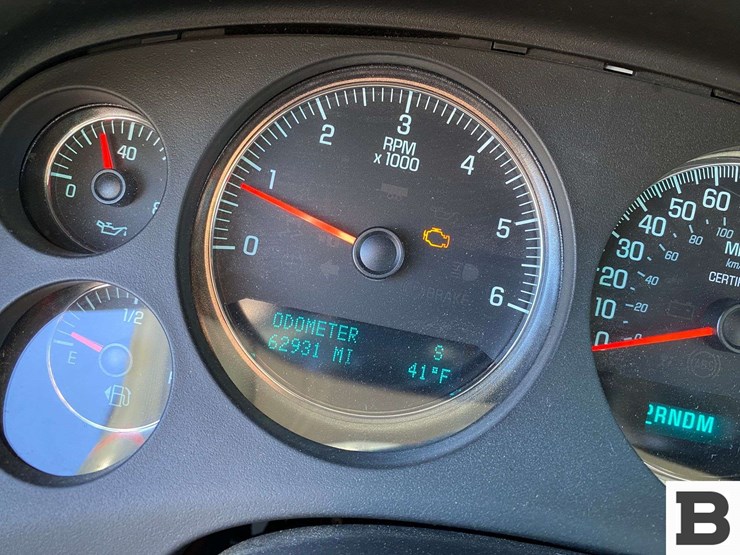 2012-chevrolet-tahoe-image-24