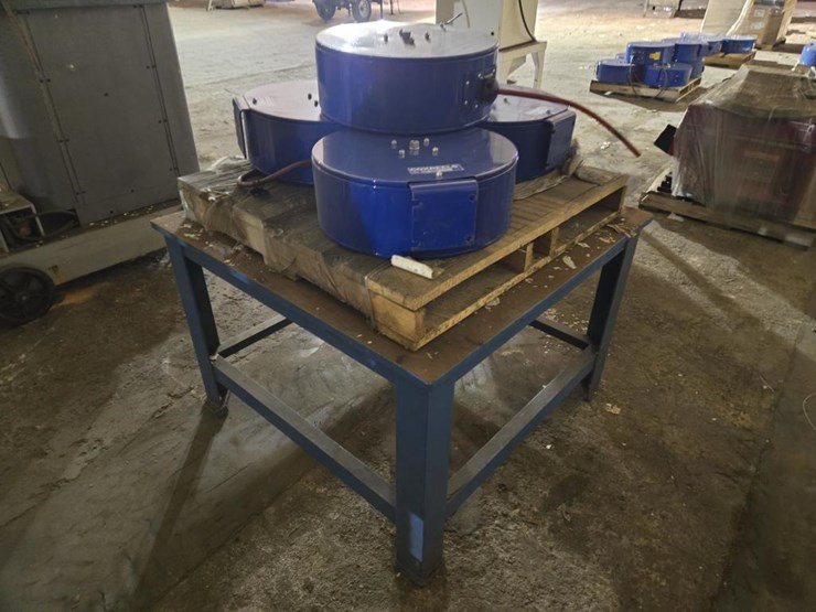 #3464-•-(4)-coxreels-en-n-350-hose-reels-w/-table-image-3