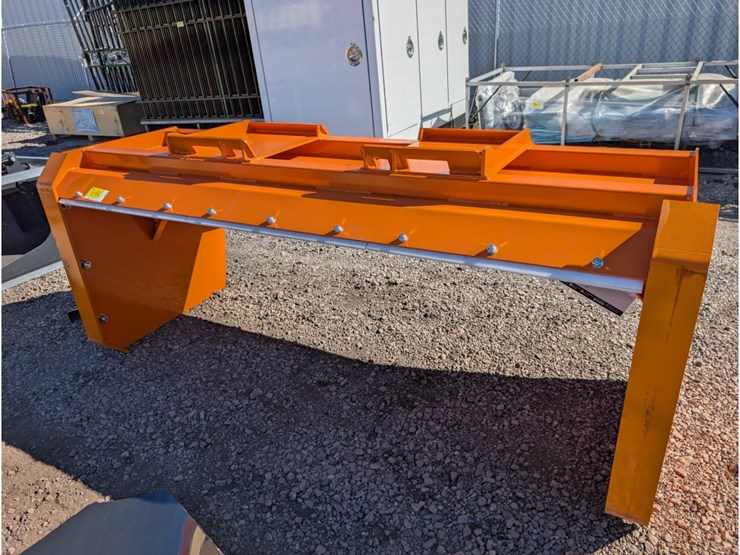 wolverine-skid-steer-snow-pusher-84"-image-2