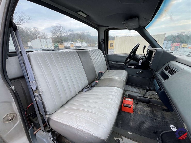 1990-gmc-sierra-pickup-truck-image-46