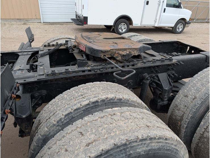 2007-mack-cxn613-daycab-image-11