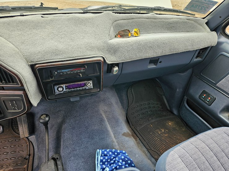 1989-ford-bronco-image-34