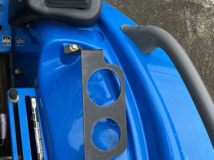 new-holland-tc40a-image-27