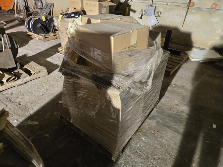 #3452-•-pallet-of-unused-sy-klone-air-cleaners-and-more-image-1