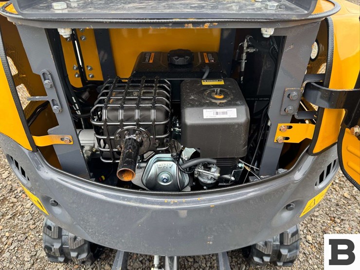 2025-cfg-industrial-qk18r-mini-excavator-image-19