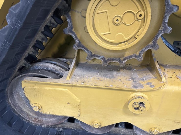 2018-caterpillar-228-image-48