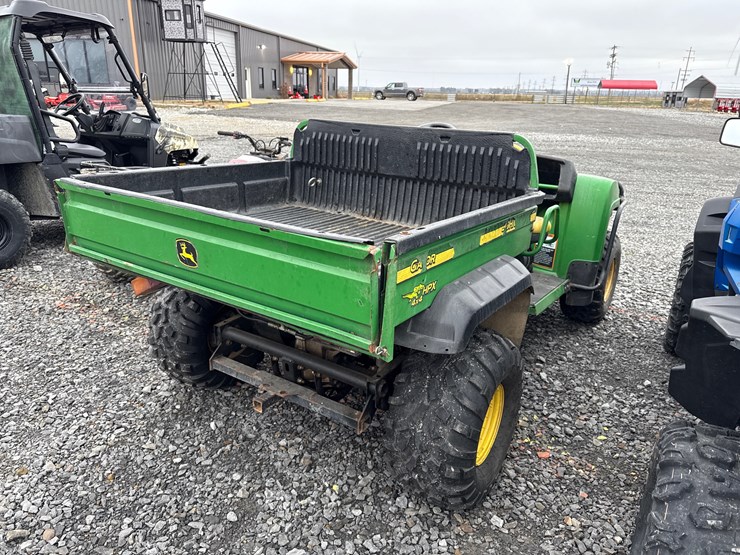 john-deere-gator-hpx-image-4