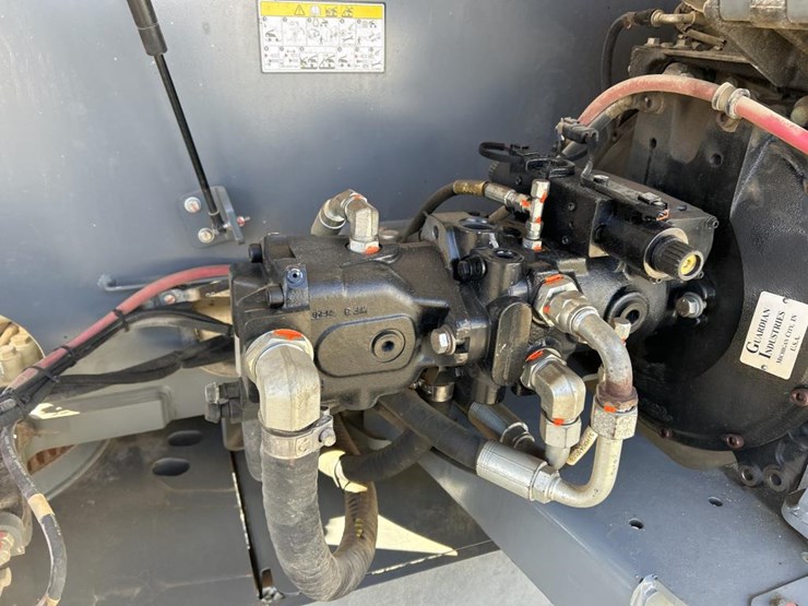 2017-skyjack-sj45t-image-39