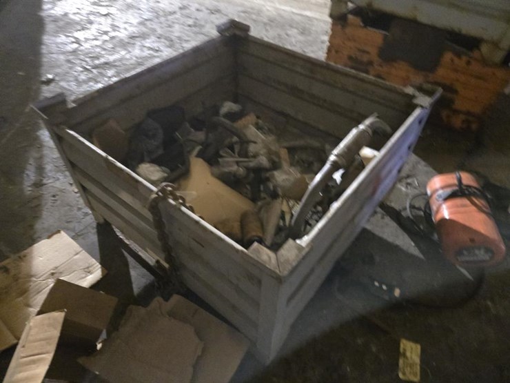 #3409-•-steel-crate-w/-misc.-exaust-parts-and-more-image-2