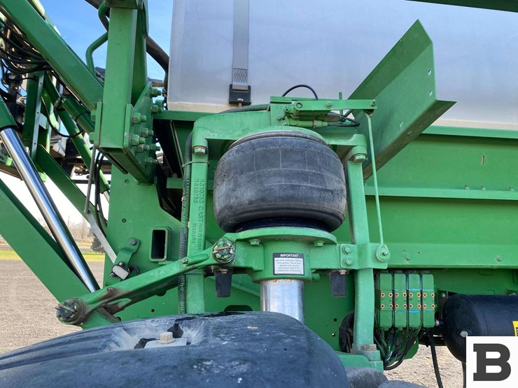 2013-john-deere-4830-image-44