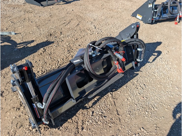 wolverine-mini-skid-steer-4-in-1-bucket-46"-image-5