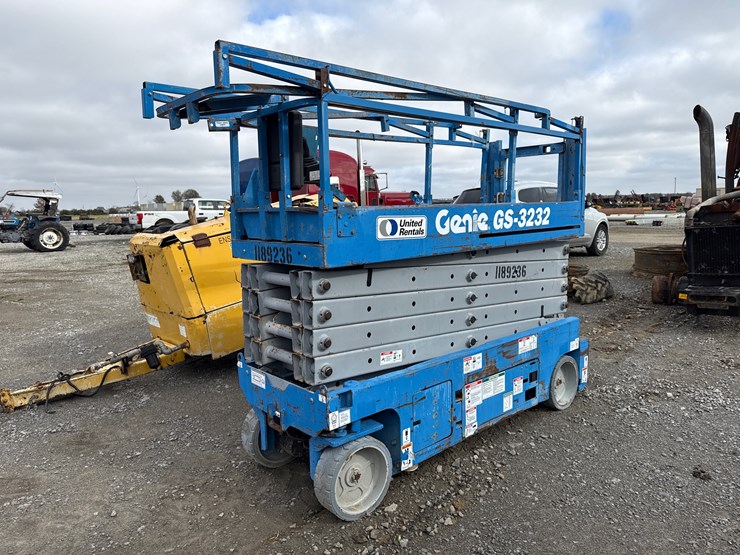 2011-genie-gs3232-image-3