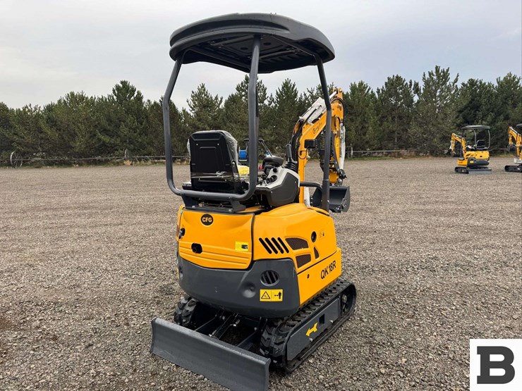 2025-cfg-industrial-qk18r-mini-excavator-image-5