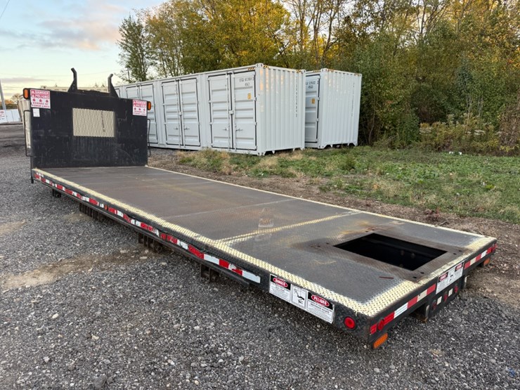 98"x24'steel-flatbed-w/-headache-rack-image-1