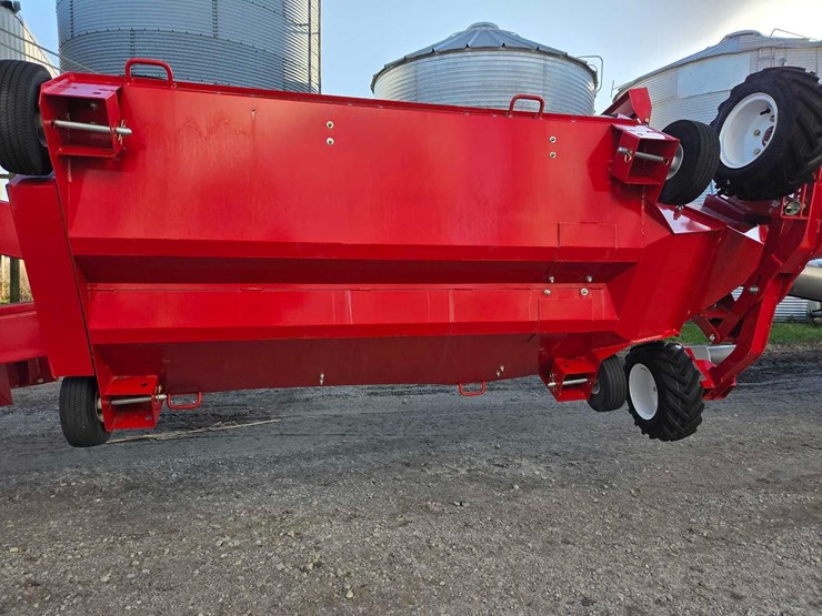 agi-mayrath-hx2-10"x63'-swing-away-auger-image-27