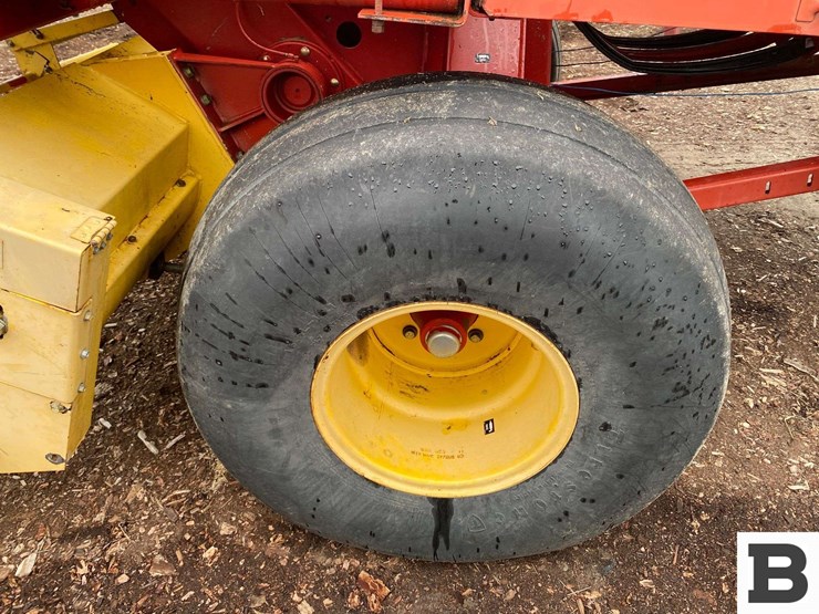 2002-new-holland-bb900-image-25