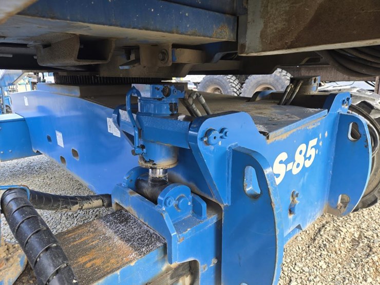 2007-genie-s85-image-35