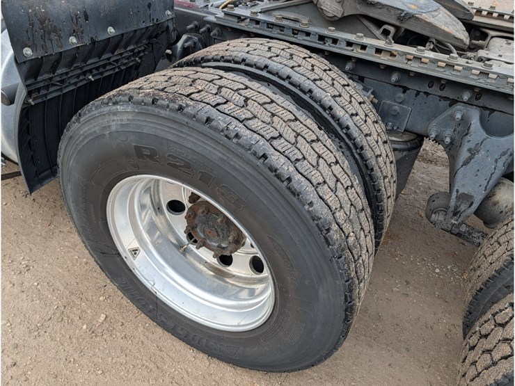 2019-international-lt-image-12