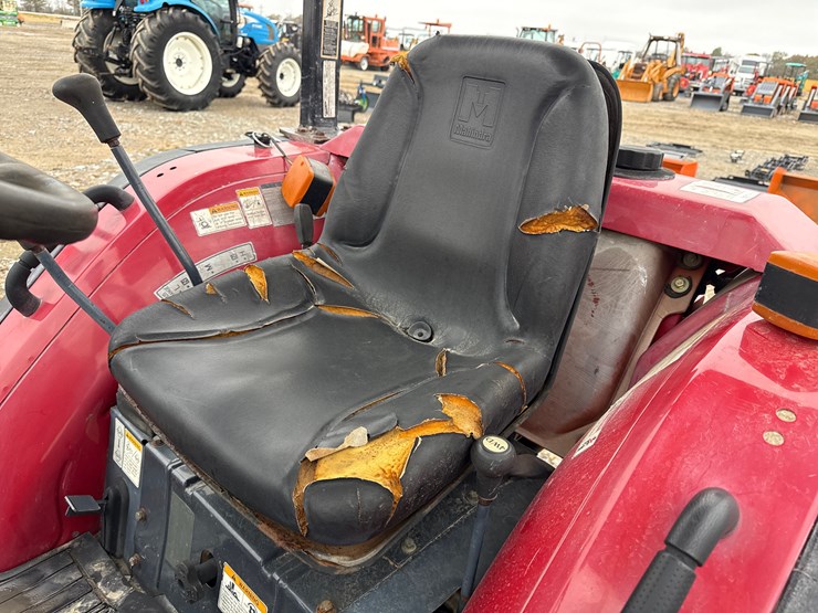 mahindra-2810-image-15