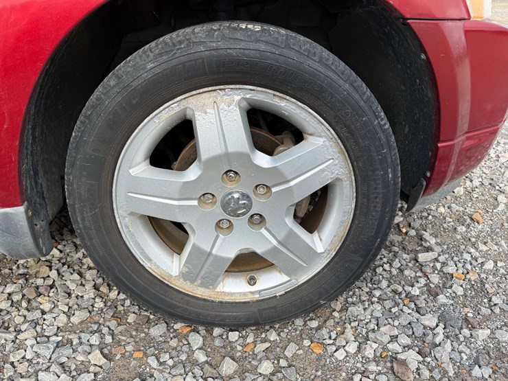 2008-dodge-caliber-image-13