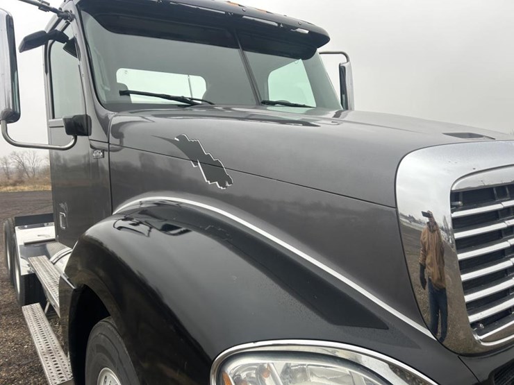 #1675-•-2016-freightliner-harrison-glider-kit-day-cab-truc-image-22