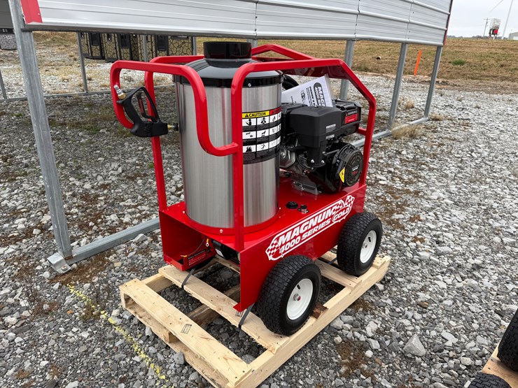#1-•-unused-magnum-4000-series-hot-water-pressure-washer-2545147-inv#33540-image-4