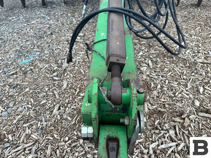 john-deere-2700-image-10