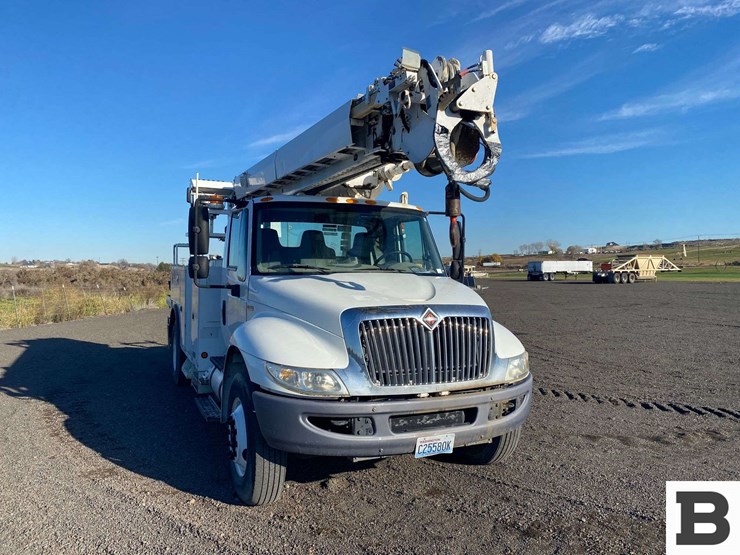 2011-international-durastar-4300-image-8