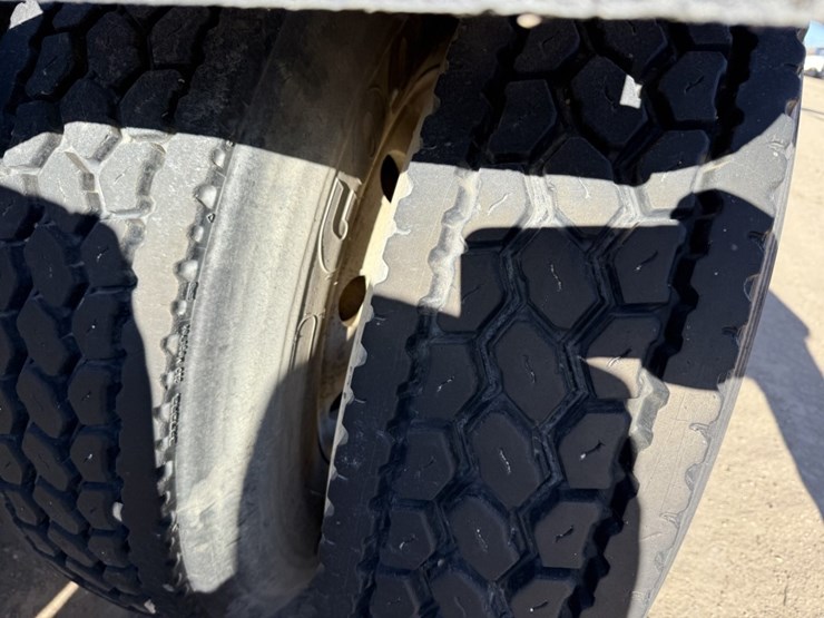 #1955-•-2008-international-eagle-day-cab-truck-tractor-image-80