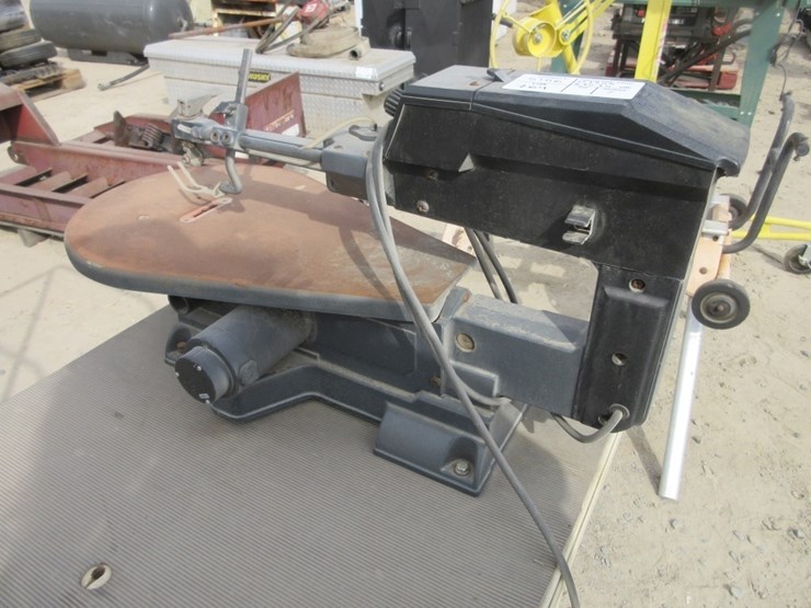 lot-of-metal-portable-4-step-ladder-w/guard-rail,-image-5