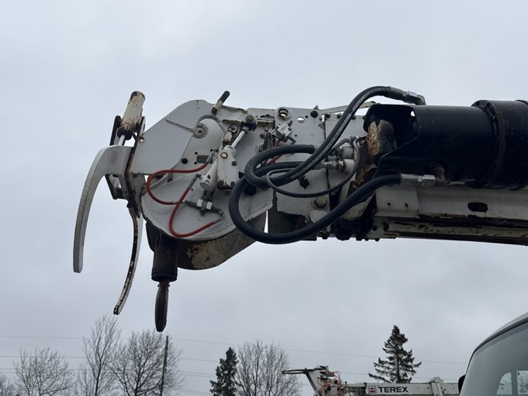 #2000-•-2014-freightliner-altec-digger-derrick-image-33