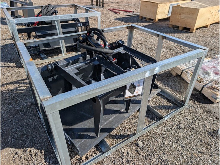 landhonor-mini-skid-steer-grapple-bucket-44"-image-2