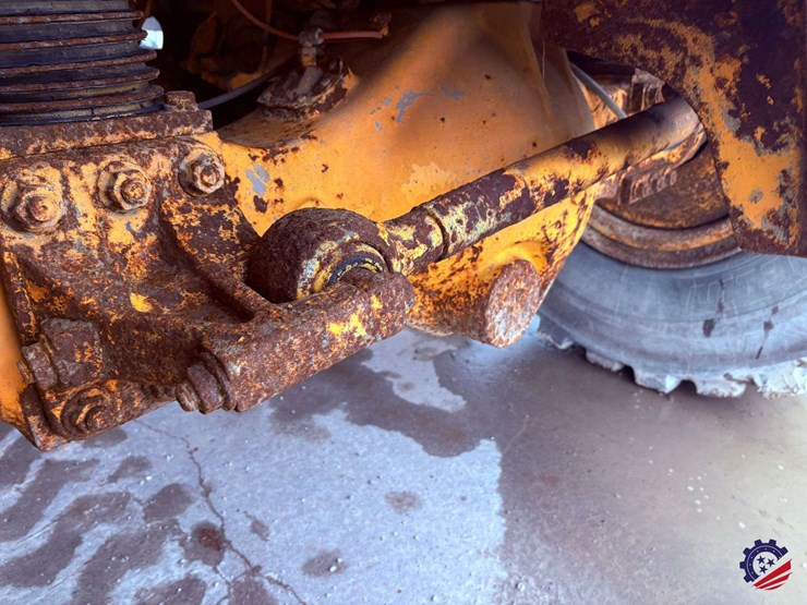 1995-volvo-a30-image-38