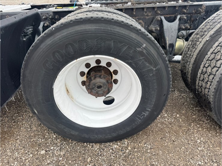 2019-international-lt-image-8