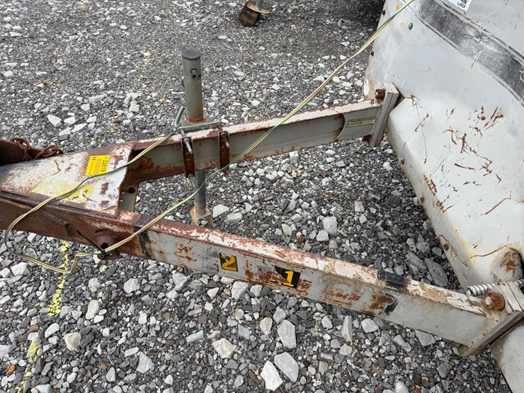 #22619-•-1994-leroi-185-portable-air-compressor-3272x209-6/94-image-12