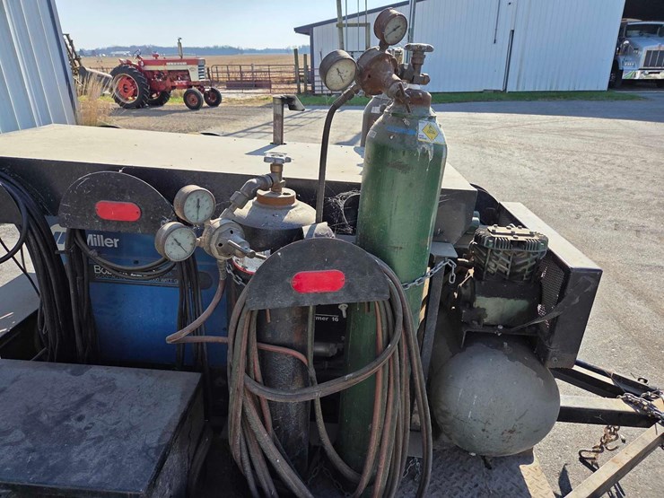 miller-bobcat-225g-image-29