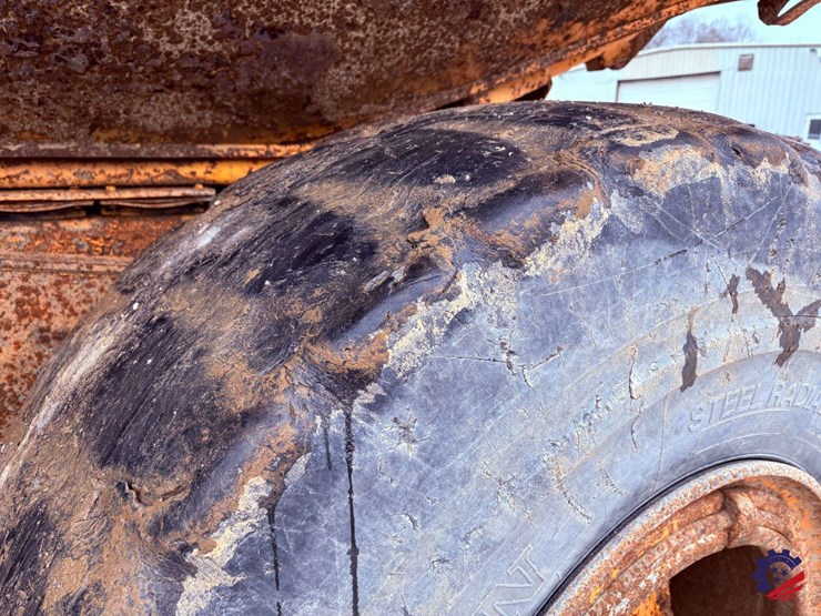 1995-volvo-a30-image-13