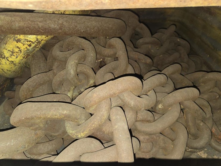 #3412-•-(3)-steel-crates-w/-heavy-duty-chains-image-7