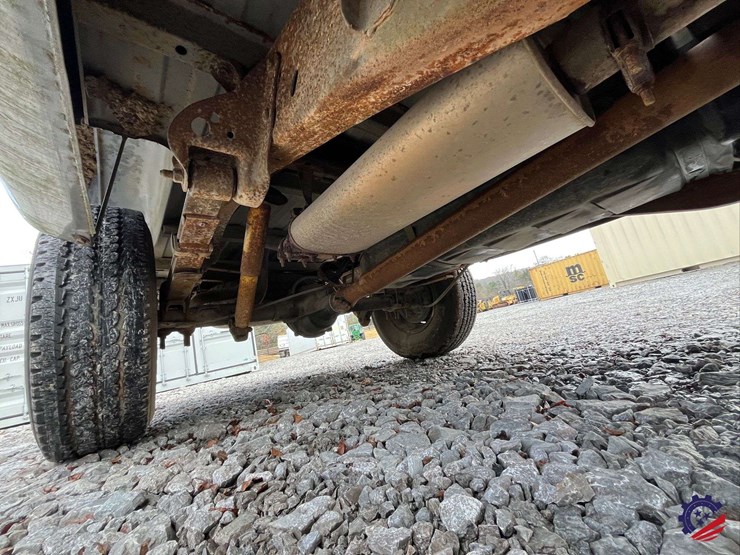 1990-gmc-sierra-pickup-truck-image-34