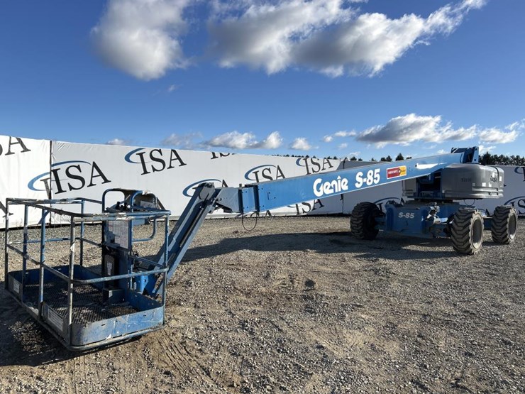 2007-genie-s85-image-1