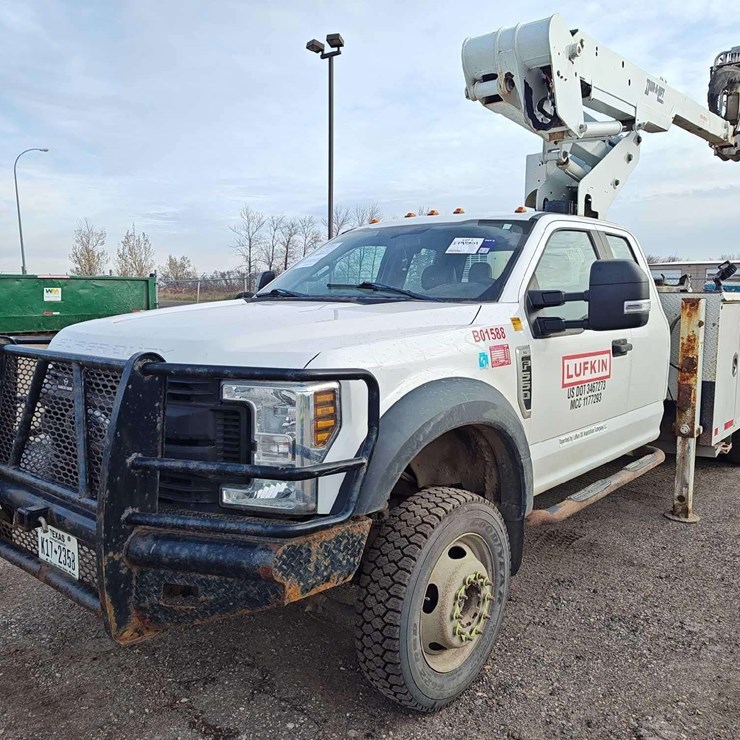 2019 FORD F550