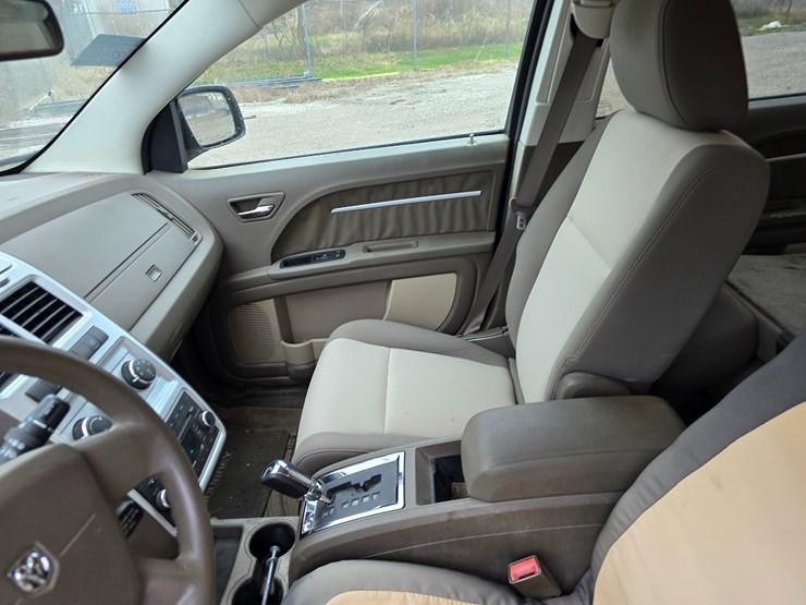 2009-dodge-journey-image-42