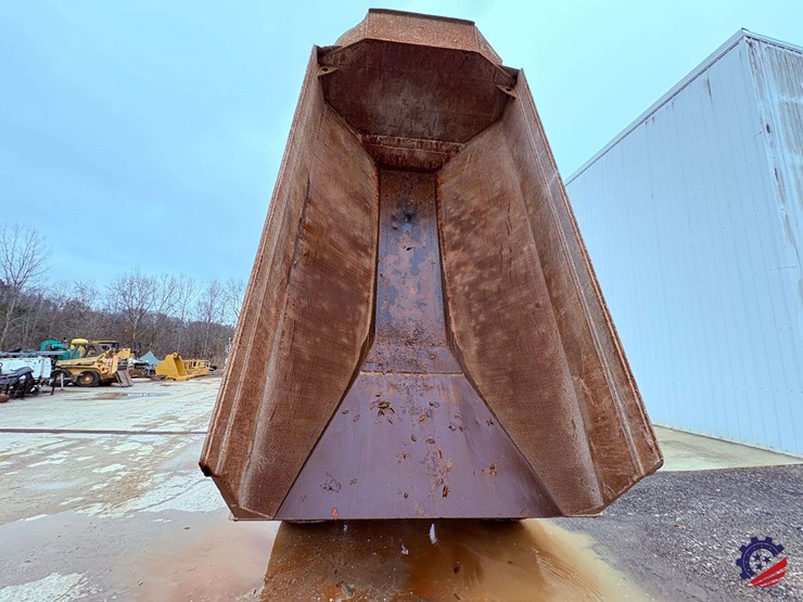 1995-volvo-a30-image-81