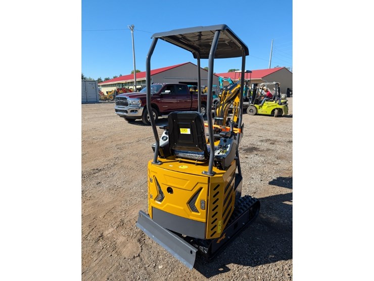 cfg-mx12rx-mini-excavator-w/-mechanical-thumb-image-5
