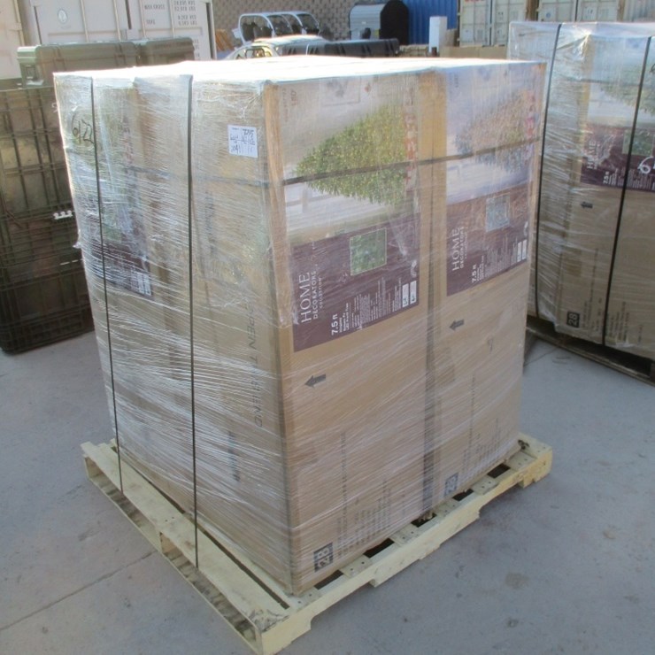 Lot Of 7.5' Kingsley Balsam Fir Christmas Trees,