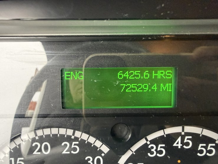 #2000-•-2014-freightliner-altec-digger-derrick-image-90