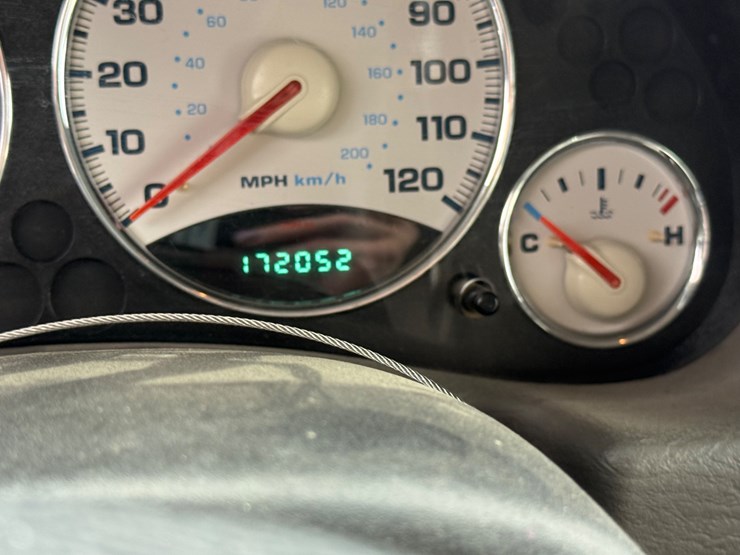 2004-jeep-liberty-image-30